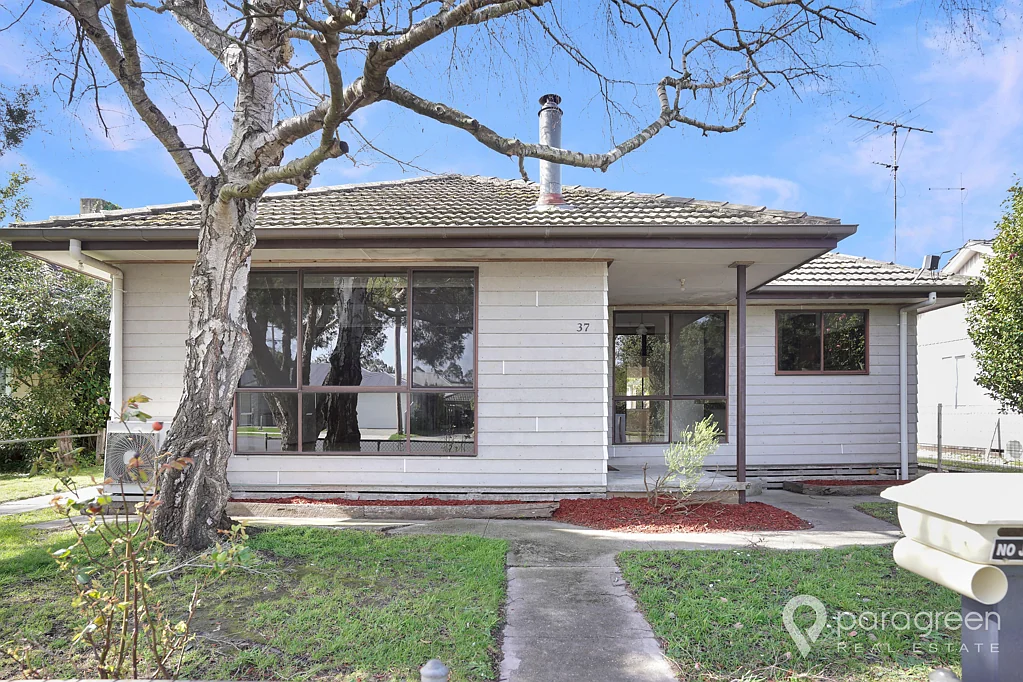 37 Nelson Street, Foster, VIC 3960