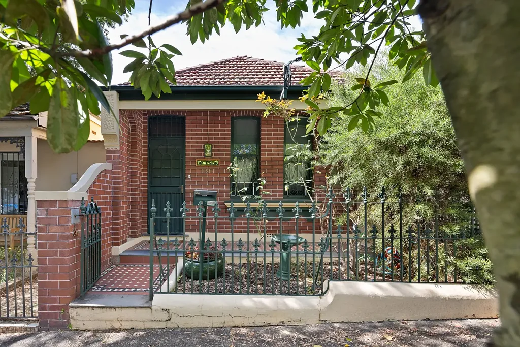 51 Clarendon Road, Stanmore, NSW 2048