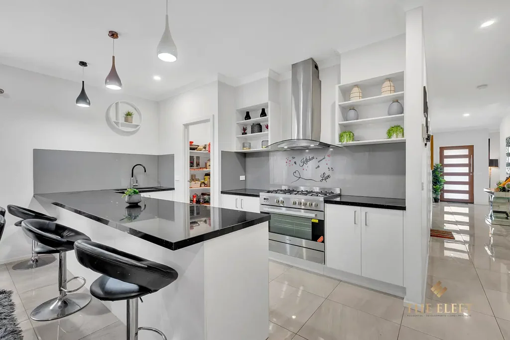 9 Ortiz Avenue, Tarneit, VIC 3029