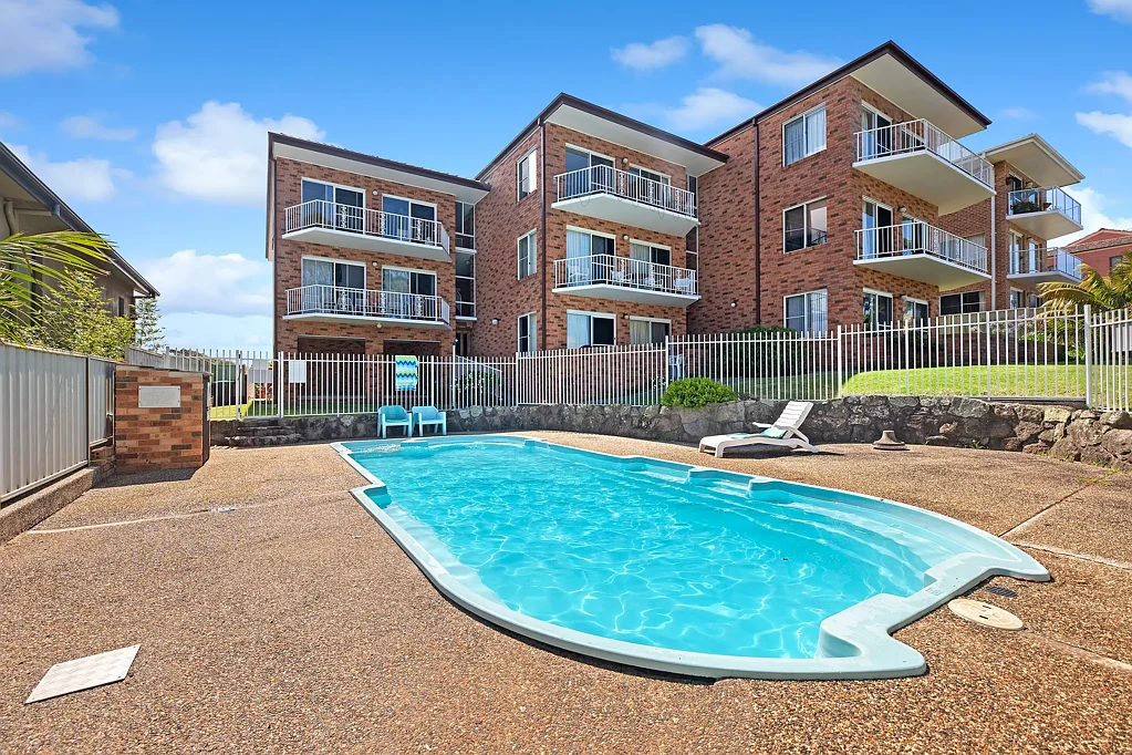 2 bedroom 2 bathroom unit located in Narooma