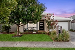 14 Whitfords Drive, Armstrong Creek