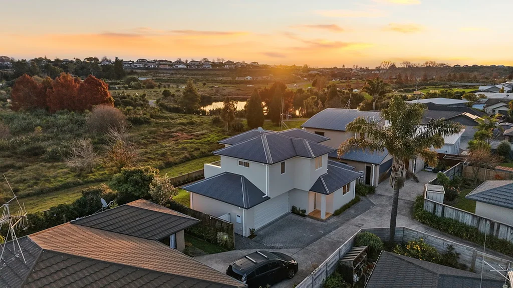 Brookfield 4房  Reserve-Side Living Starts Here