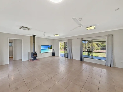 Silid Pahingahan - 509 Millstream Parade, Millstream, QLD 4888