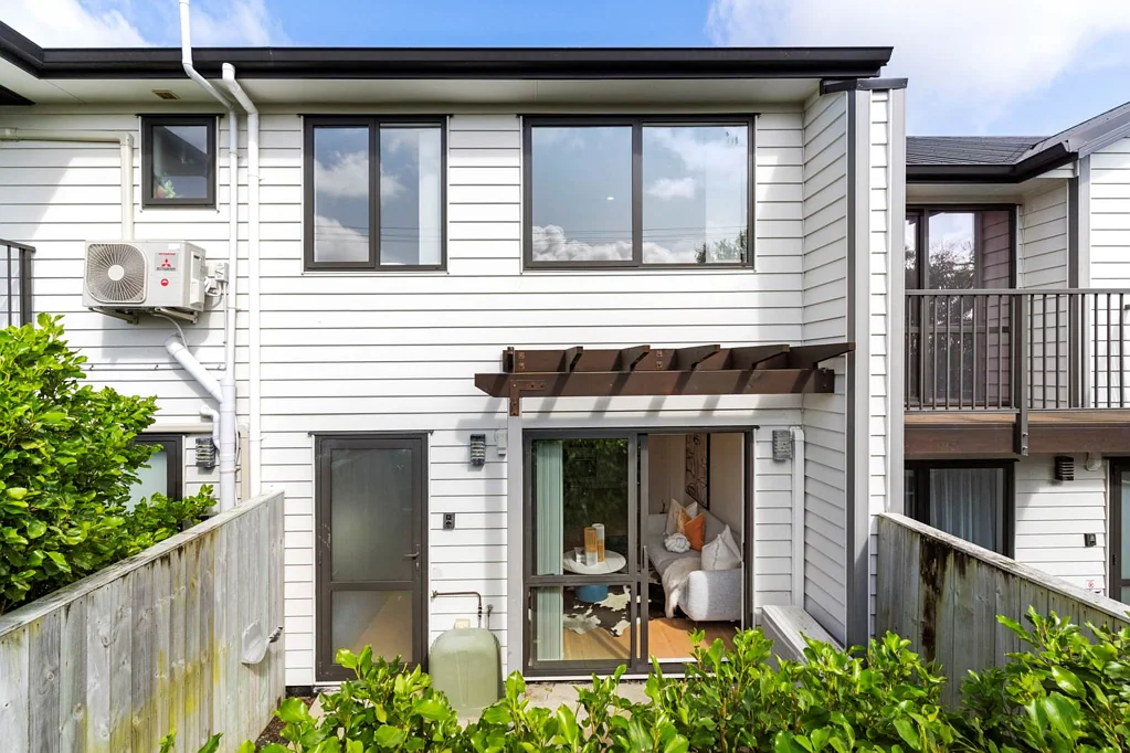 12 Peony Mews, Oteha, North Shore City, Auckland