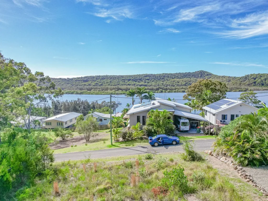 Russell Island Elevated Land with Spectacular Water Views