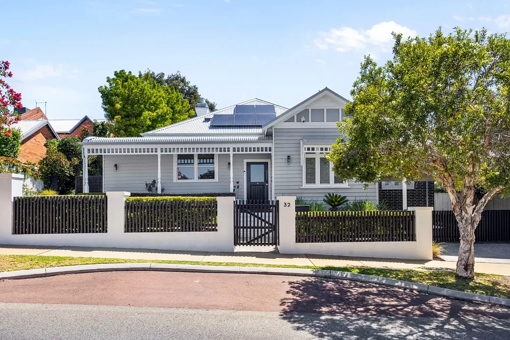32 Devon Road, Swanbourne, WA 6010
