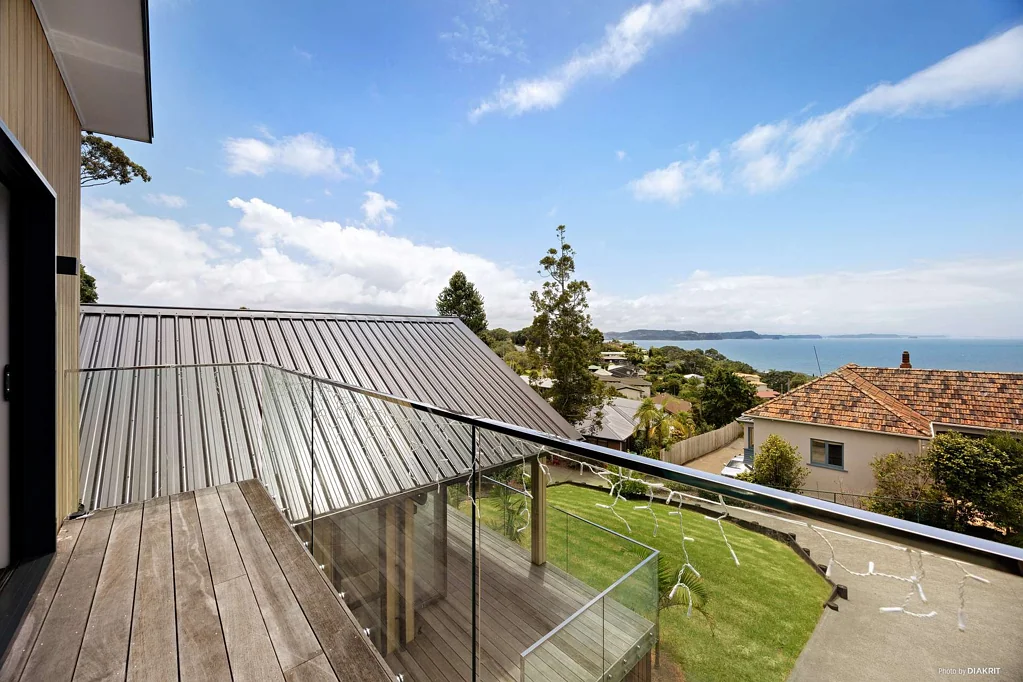 Stanmore Bay 3房  Fresh Look, More Parking, Stunning Sea Views