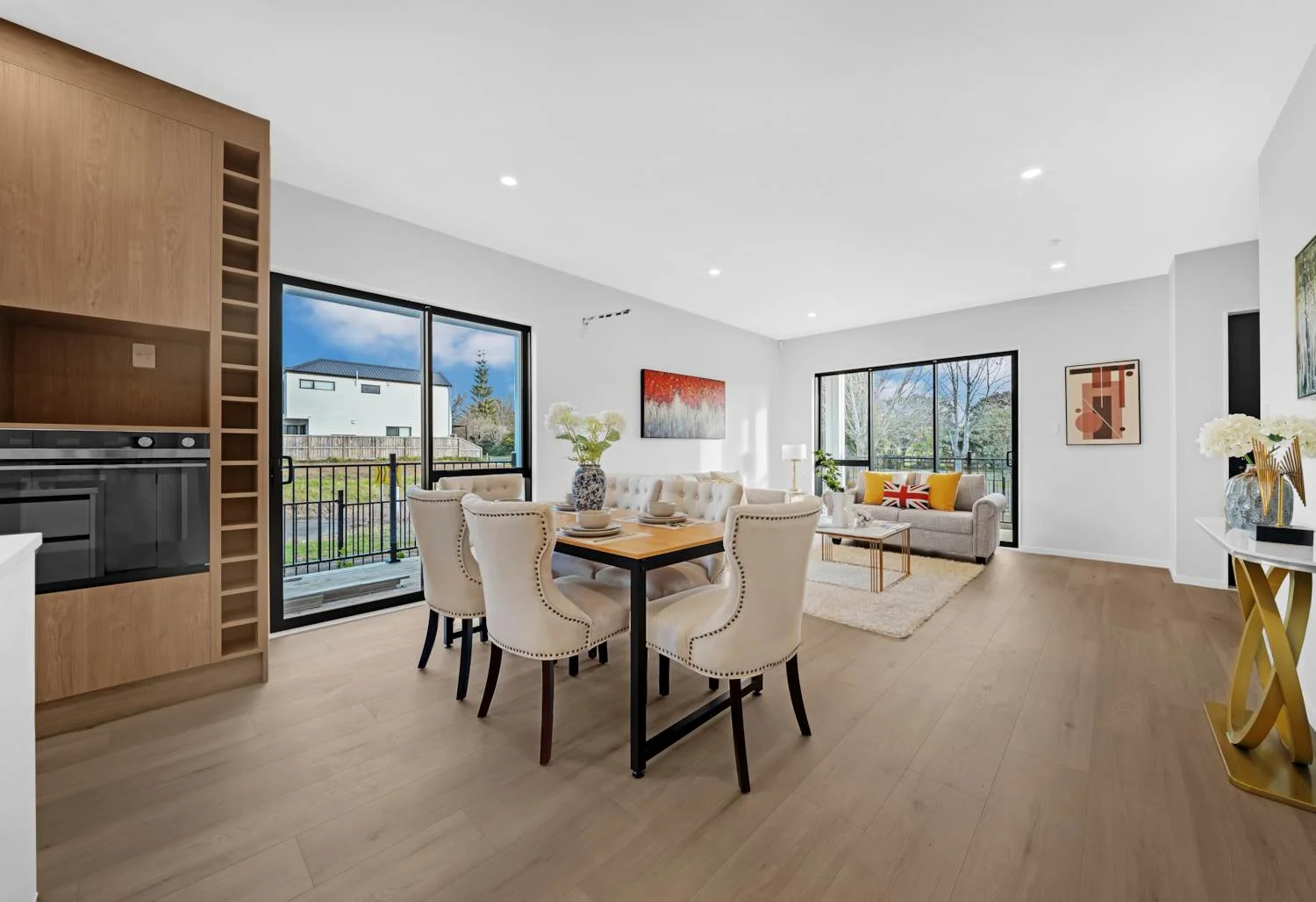 Karaka 4침실 4 DOUBLE WITH DUAL ENSUITES | IN GROWING DRURY