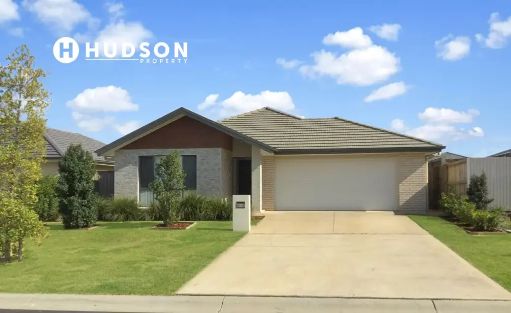 Address Withheld, Gledswood Hills, NSW 2557