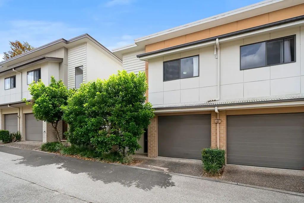 Calamvale 3Zimmer Modern Townhouse Living in Prime Calamvale Location