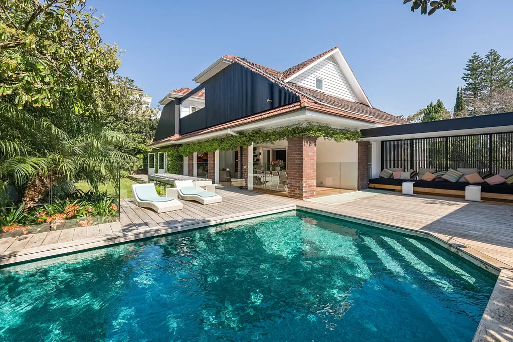 Bellevue Hill 6Kwarto Exceptional Family Residence Offers Bespoke Architectural Luxury, Effortless Family Living & Ultimate Convenience