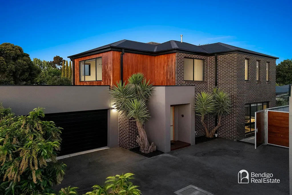 2/23A Nish Street, Flora Hill, VIC 3550