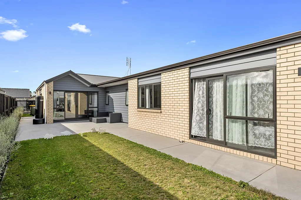 Chartwell 5房  5-Bedroom Family Home - Urgent Sale
