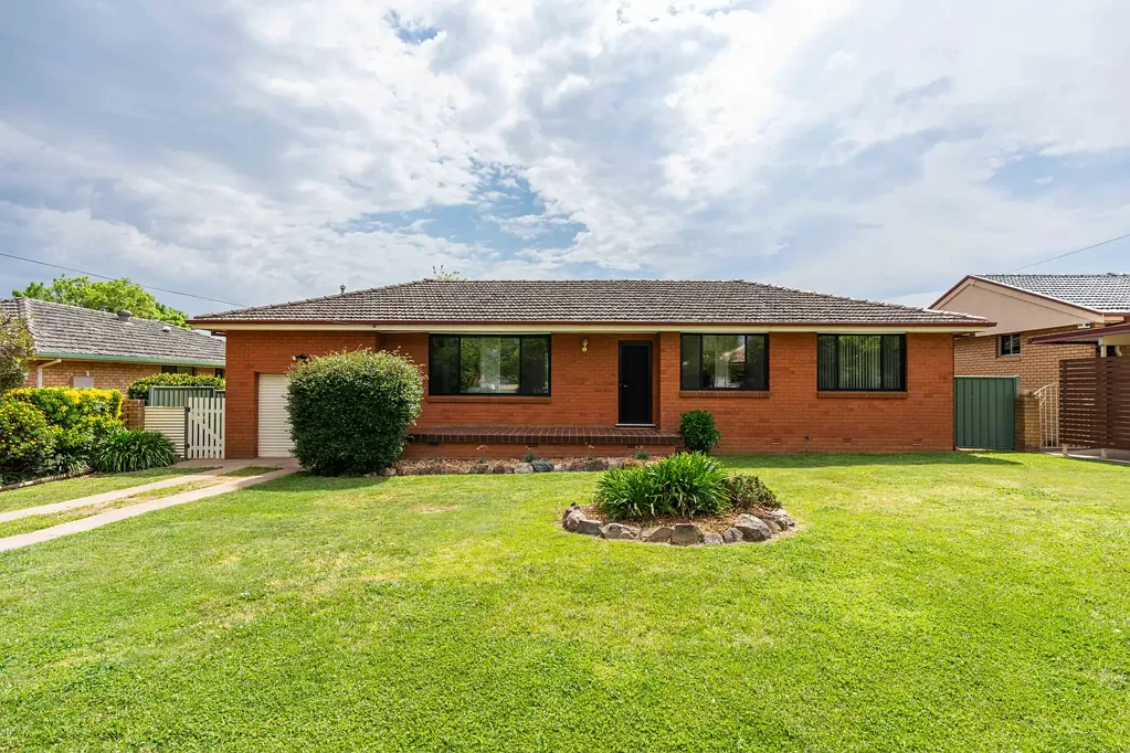 99 Icely Road, Orange, NSW 2800