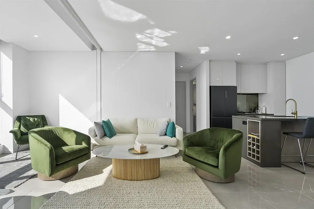 Stunning Ocean Views in the Heart of Surfers Paradise