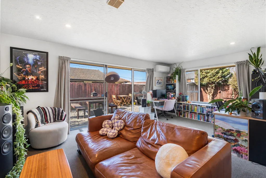 Upper Riccarton 2ਬੈੱਡਰੂਮ Space, Sunshine and a Superb Location