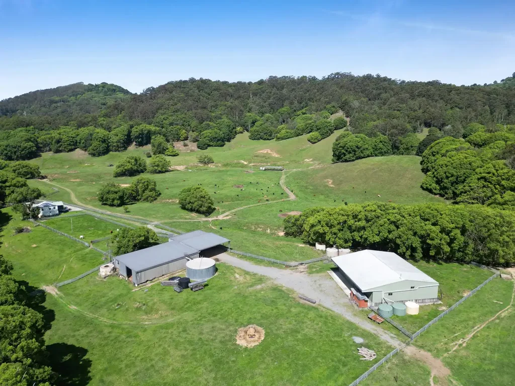 Currumbin Valley 2Kwarto Landmark 156-Acre Currumbin Valley Landholding
