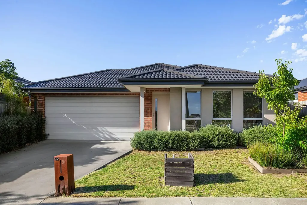 92 Coastside Drive, Armstrong Creek, VIC 3217