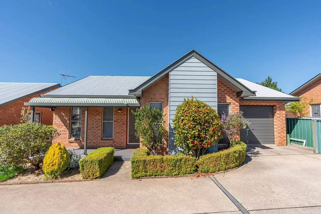 2/9 Mclachlan Street, Orange, NSW 2800