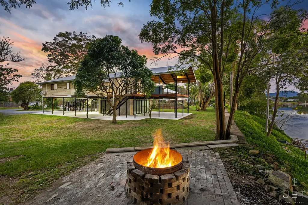 Condong 5 Bedroom Riverfront Lifestyle with Space, Character & Views