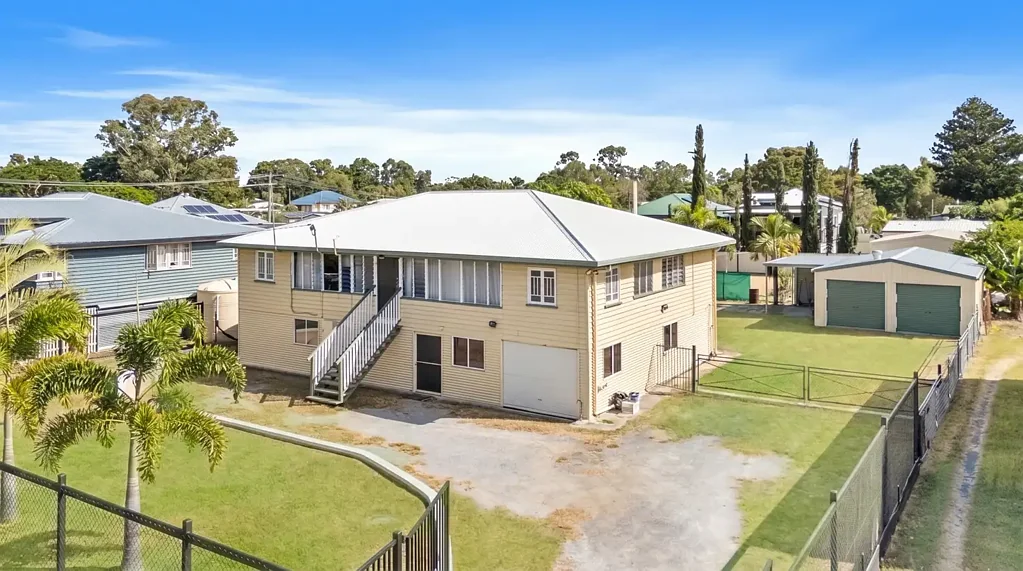 Park Avenue 4房  Spacious Family Home on 1,012m² with Powered 2-Bay Shed
