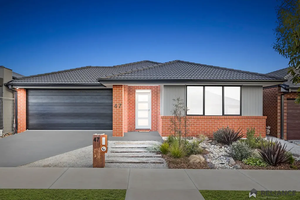 Sunbury 4બેડરૂમ Elevated Family Living in the Heart of Everley
