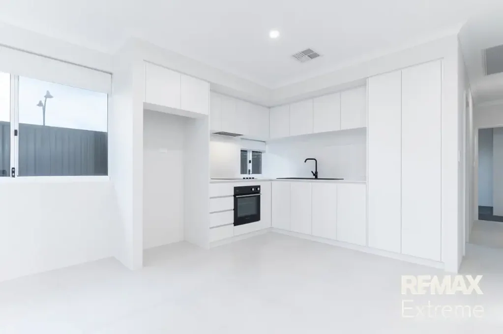 2 x 1  Dual Living