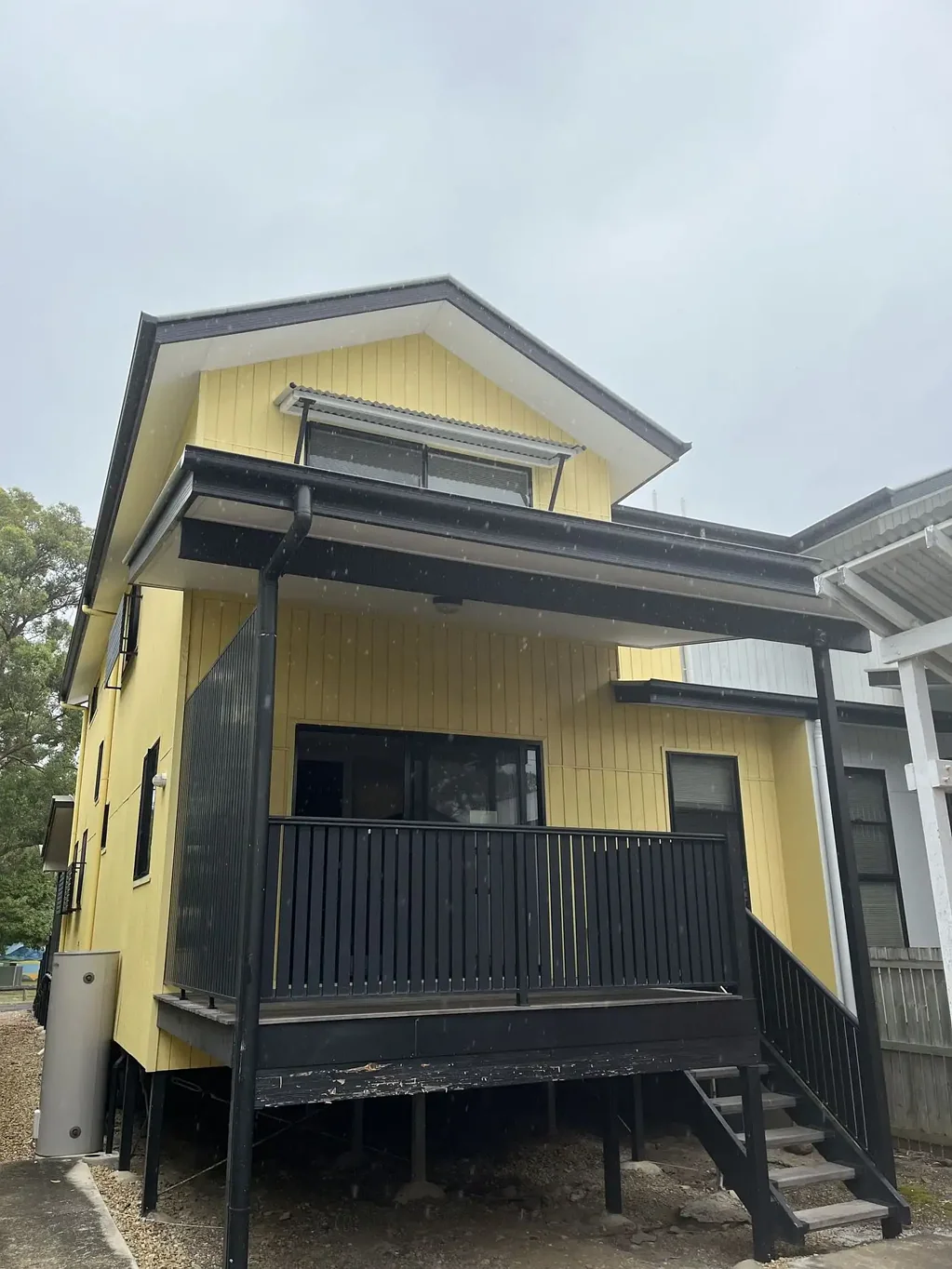 This designer townhouse is ideal for those who want convenience, comfort, lifestyle, and great neighbours.