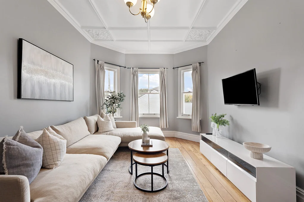 Takapuna 3બેડરૂમ TIMELESS CHARM PLUS DEVELOPMENT POTENTIAL