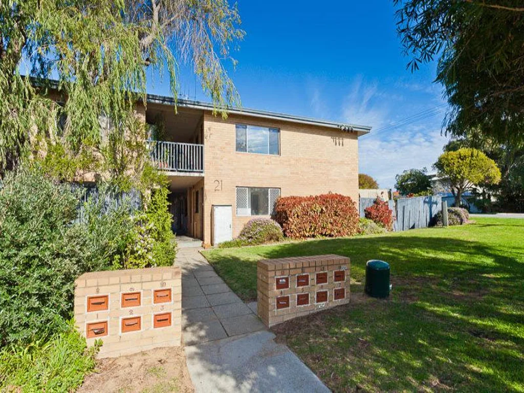 8/21 Ventnor Street, Scarborough, WA 6019