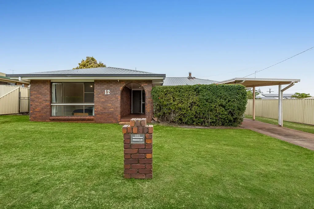 Darling Heights 4ਬੈੱਡਰੂਮ Positioned in a Quiet Cul-De-Sac - Spacious Living with Endless Appeal!