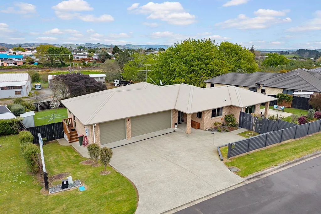 Tuakau 4બેડરૂમ Town And Country Meet