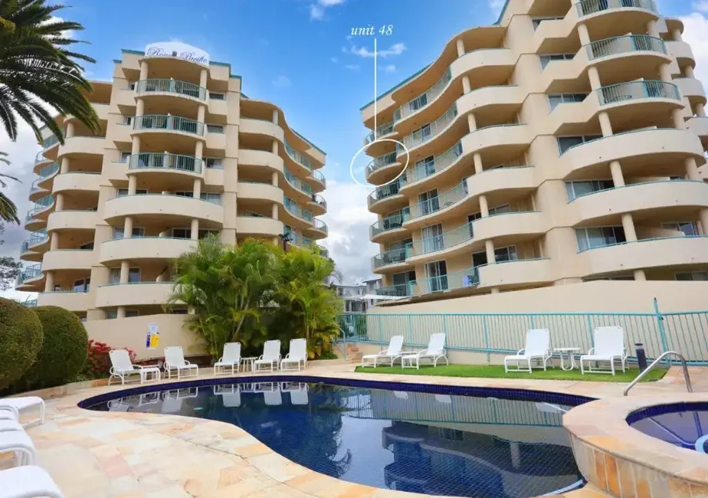 Furnished - Coastal Living with Stunning Broadwater Views