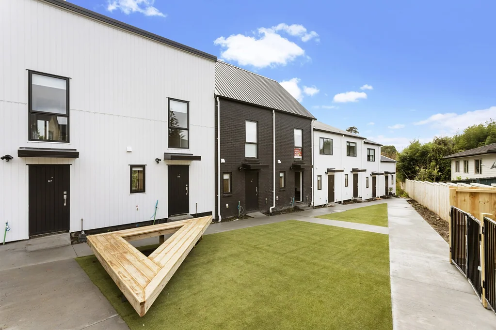 Modern and tranquil townhouse