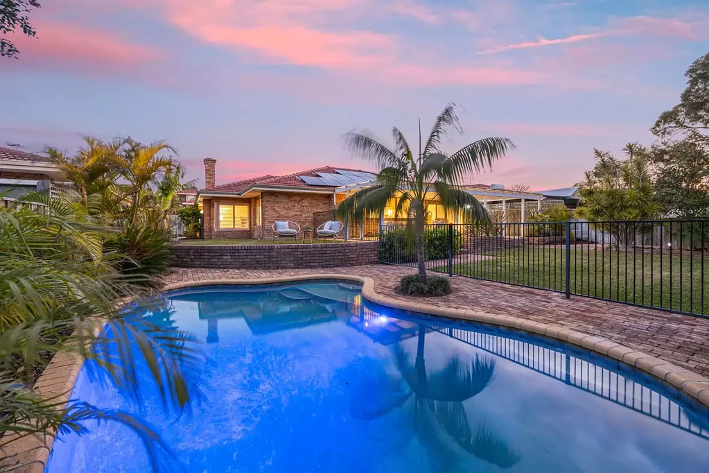 Connolly 4房  Grand Family Living & Tropical Entertaining Paradise