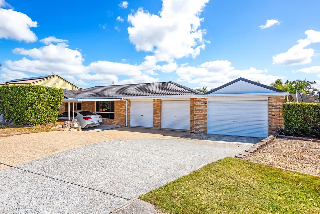 Oxenford 3房  Family Friendly Entertainer with Heaps of Parking and a Pool!