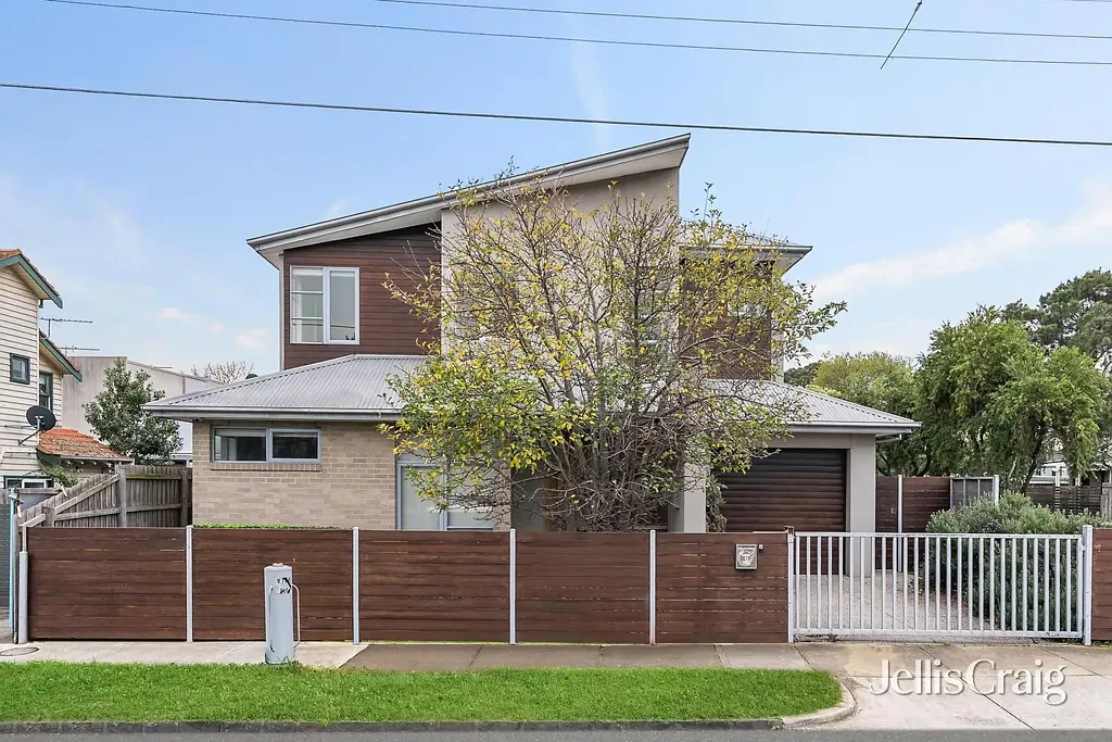Williamstown 3Zimmer Designer Style, Exceptional Space & a Coveted Bayside Address