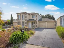 10 Helmsdale Court, Cranbourne West