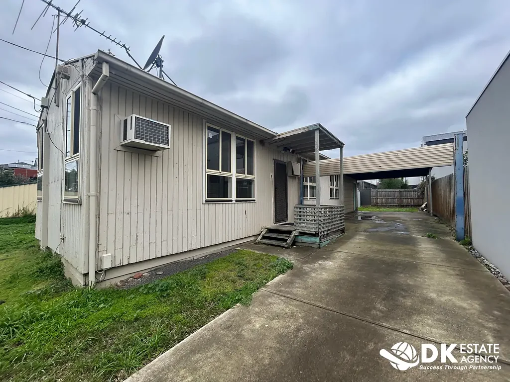 A Family-Friendly Home and Convenient Location