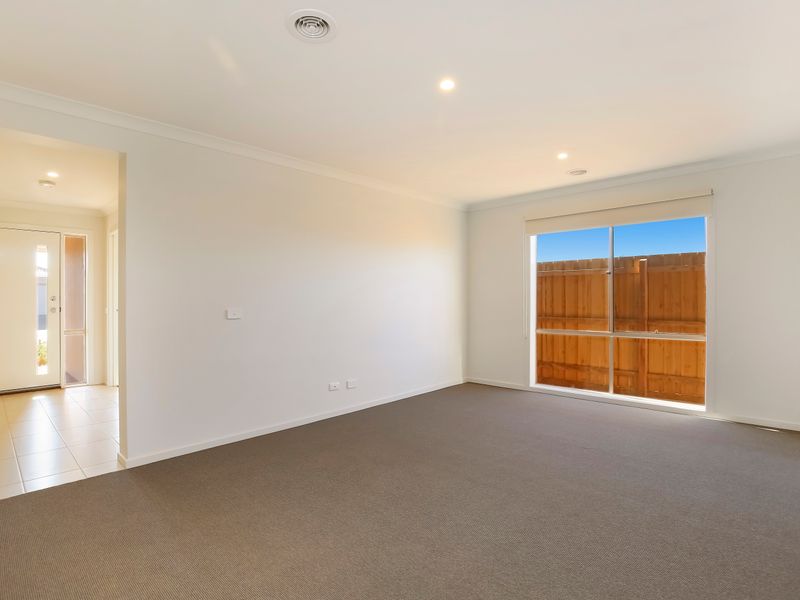 33 FELLOWS ST, WEIR VIEWS VIC 3338, 0 chambres, 0 salles de bain, House