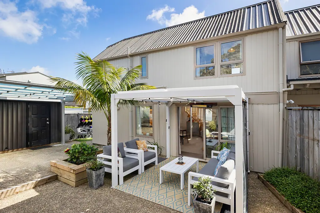 2/5 Wesley Avenue, Mount Albert, Auckland City, Auckland