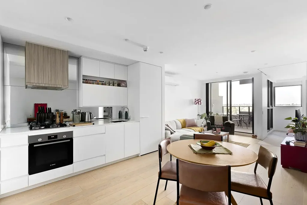Coburg 1ห้องนอน Modern Apartment with Rooftop Lifestyle Appeal