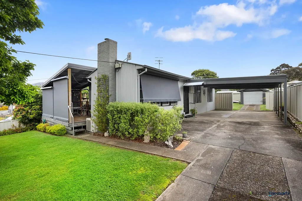 19 Fifth Street, Eildon, VIC 3713