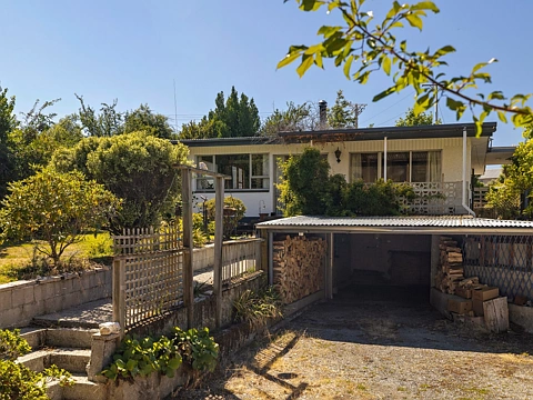 Wanaka 2房  Location, Views & Future Potential