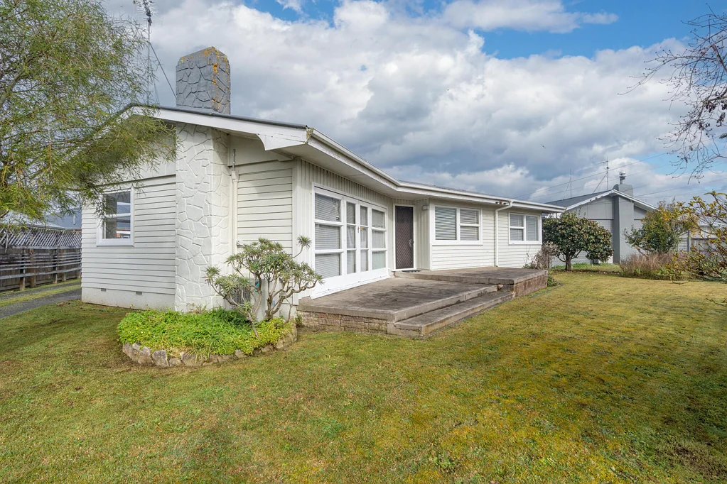 Hillcrest 3 Bedroom Zesty In Vesty - Best Chance Ever