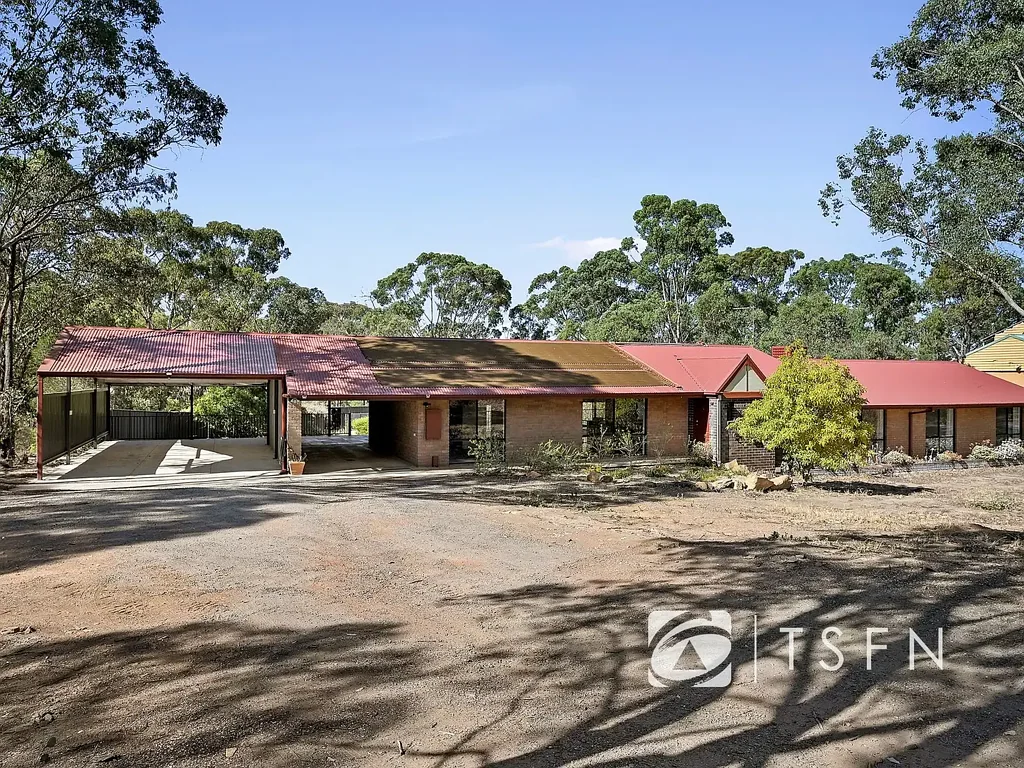 2 Clay Gully Court, Maiden Gully, VIC 3551