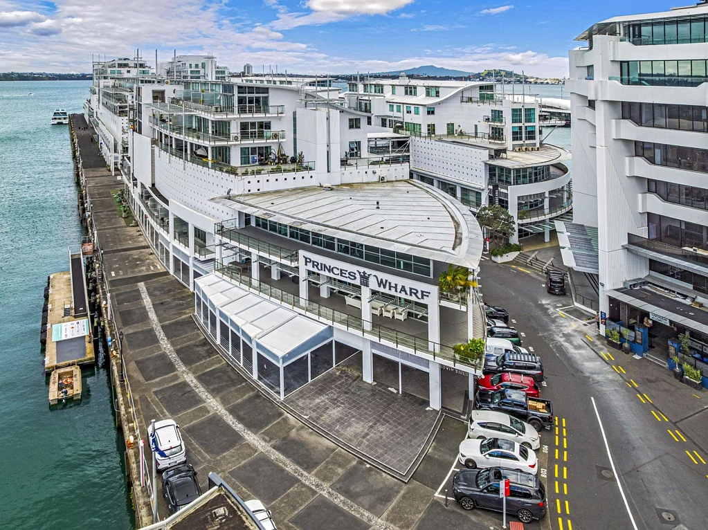 Auckland Central Sole Agency - Premium Waterfront Restaurant/Bar