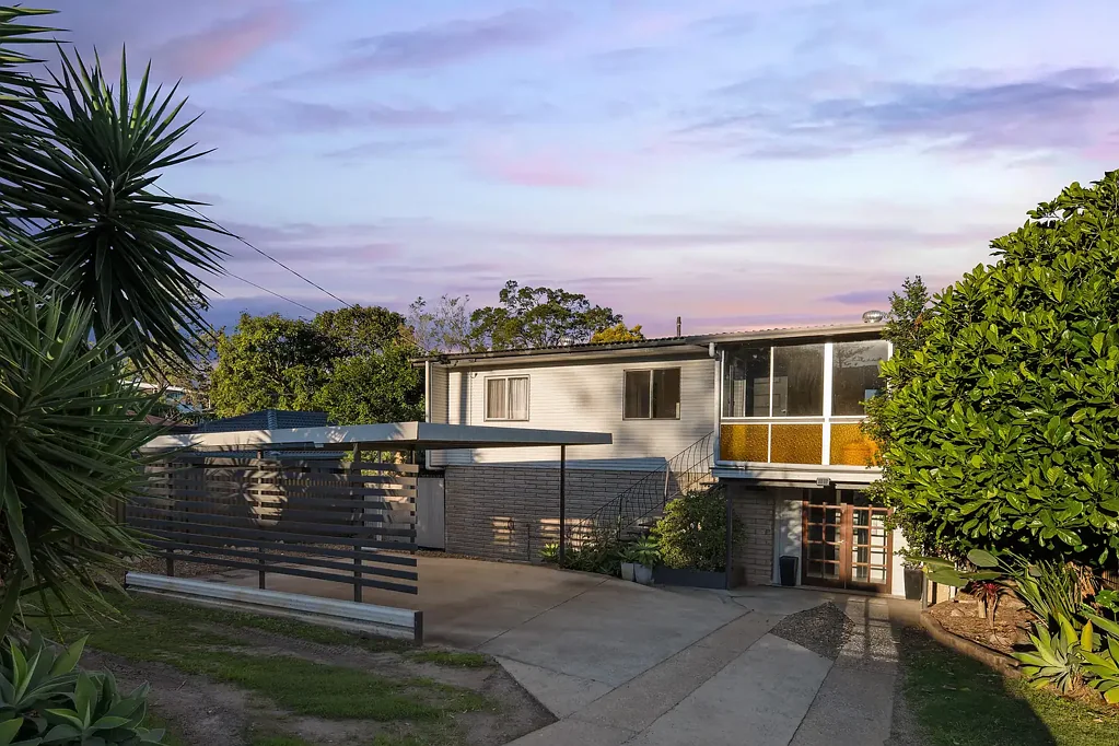 9 Ferny Way, Ferny Hills, QLD 4055