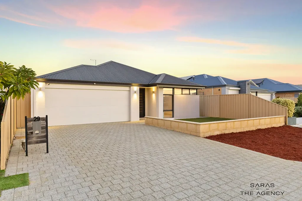 Maddington 4Habitaciones SPACIOUS FAMILY LIVING WITH STYLE & CONVENIENCE!
