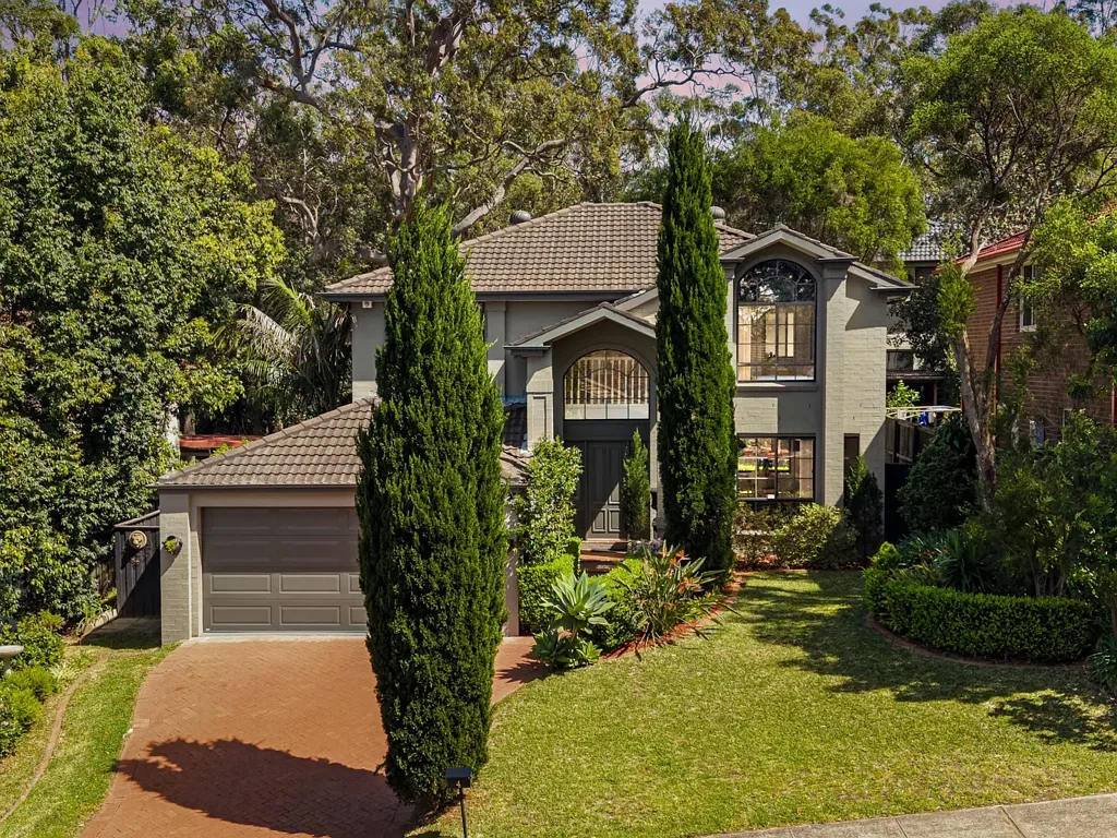 Dural 5ਬੈੱਡਰੂਮ Five-Bedroom Family Home on the High Side of a Quiet Dural Close